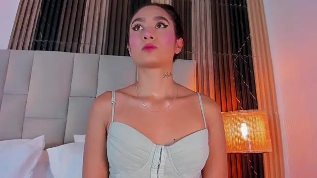 Nicolqueen  online show from 2, 4, 2026