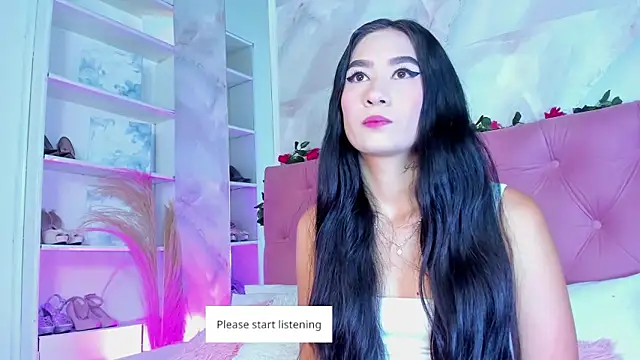 Nicolqueen  online show from 19, 11, 2025