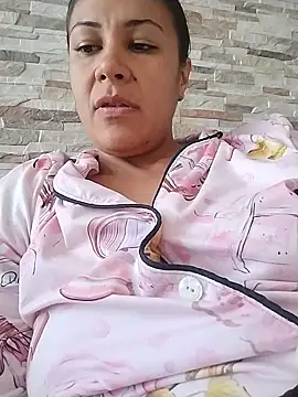 KittyHoleshot87 online show from 11, 9, 2025