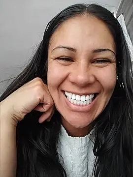 KittyHoleshot87 online show from 13, 3, 2026