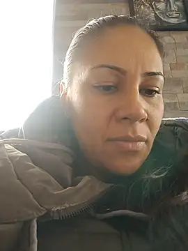 KittyHoleshot87 online show from 19, 2, 2026