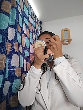 KittyHoleshot87 online show from 12, 2, 2026