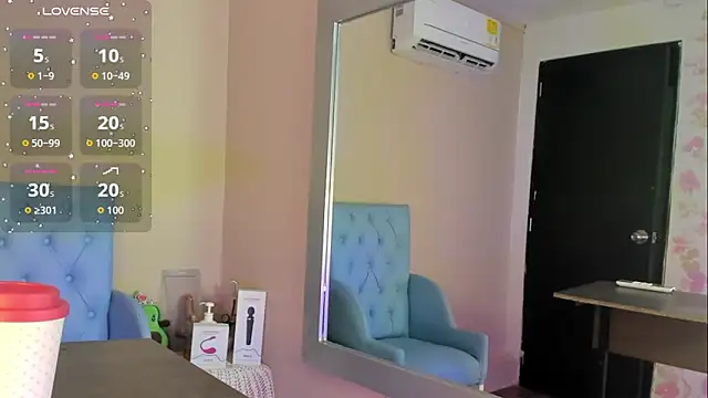 kiity horny  online show from 14, 4, 2026