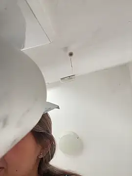 Snapshot of Goldiebaby chatting on 22, 9, 2025 Goldiebaby online show from 22, 9, 2025