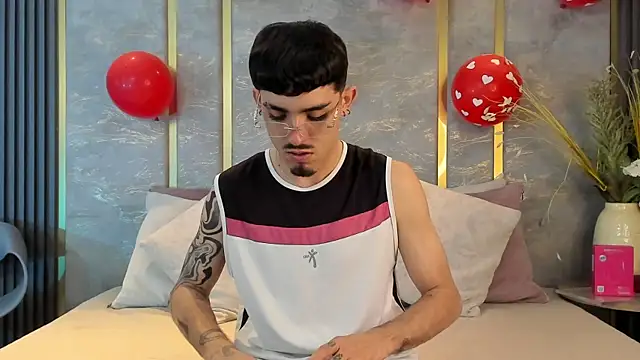 NikoStone  online show from 14, 2, 2026