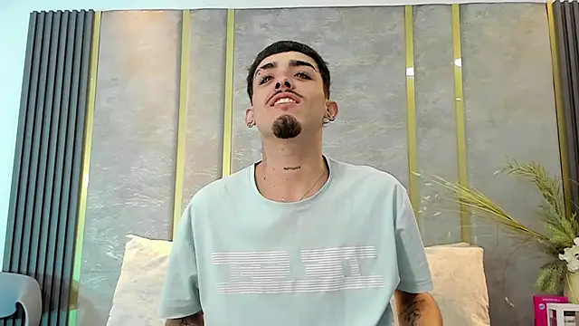 NikoStone  online show from 3, 12, 2025