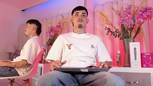 NikoStone  online show from 16, 4, 2026