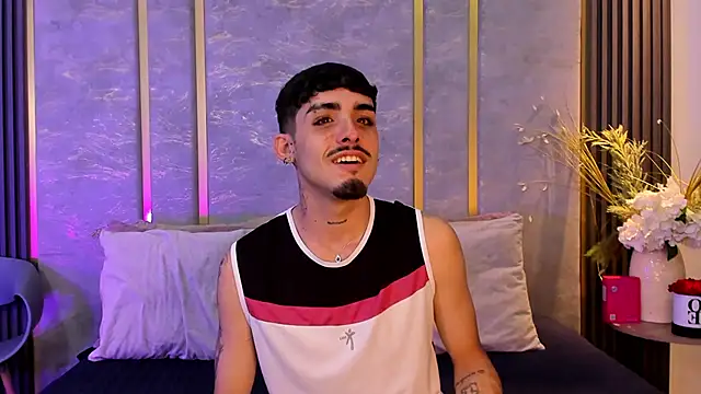 Snapshot of NikoStone_ chatting on 16, 9, 2025 NikoStone online show from 16, 9, 2025