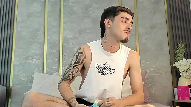 NikoStone  online show from 26, 2, 2026