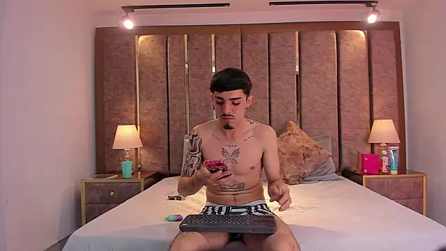 NikoStone  online show from 1, 3, 2026