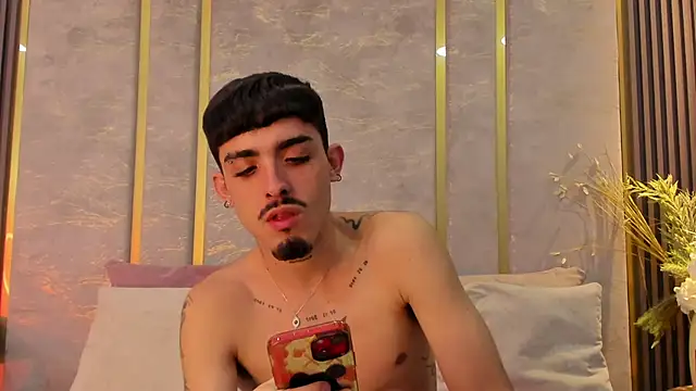 Snapshot of NikoStone_ chatting on 24, 9, 2025 NikoStone online show from 24, 9, 2025