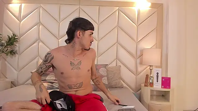 NikoStone  online show from 1, 4, 2026