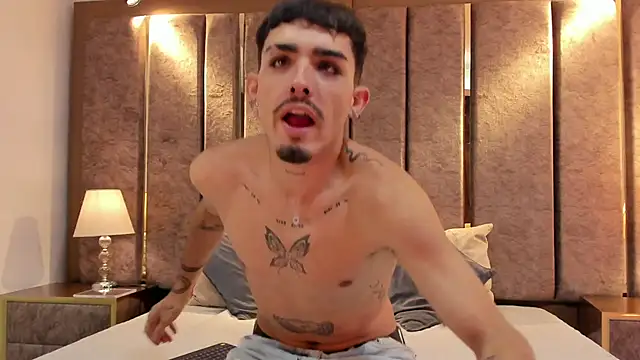 Snapshot of NikoStone_ chatting on 29, 11, 2025 NikoStone online show from 29, 11, 2025