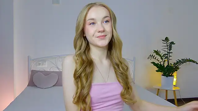 KumiKruz online show from 15, 11, 2025