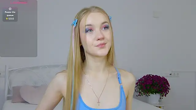 KumiKruz online show from 5, 11, 2025