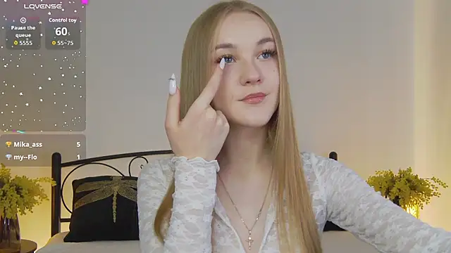 KumiKruz online show from 23, 10, 2025