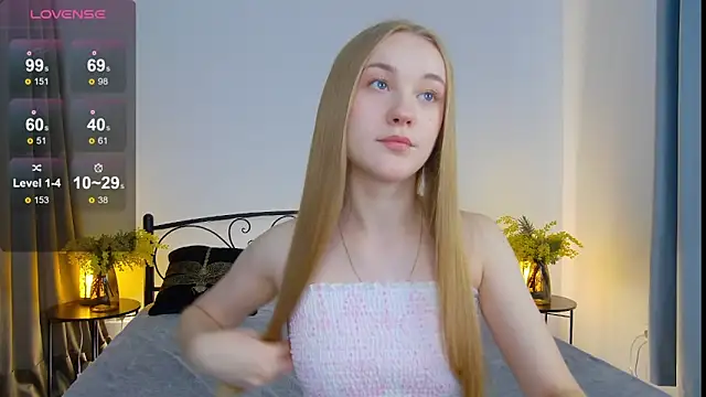 KumiKruz online show from 19, 9, 2025