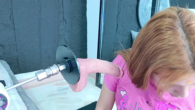 LizzyOlsen online show from 9, 5, 2026