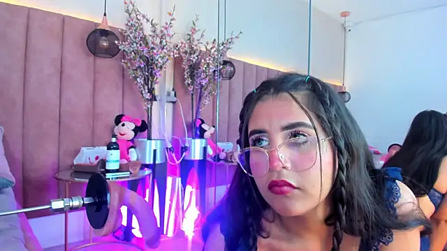 LizzyOlsen online show from 22, 10, 2025