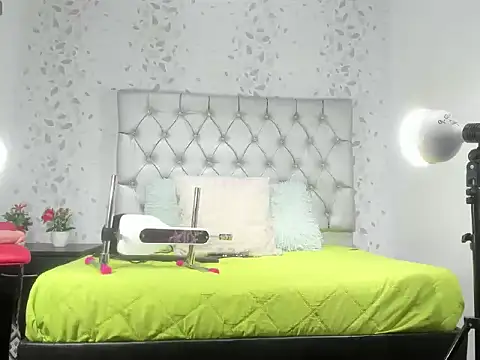 michelle perla online show from 27, 10, 2025