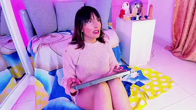 angelica cute12 online show from 1, 12, 2025