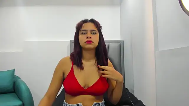 Sofia villareal online show from 7, 10, 2025