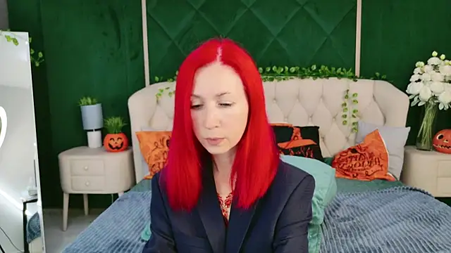 Snapshot of Sofia_Lix chatting on 28, 10, 2025 Sofia Lix online show from 28, 10, 2025