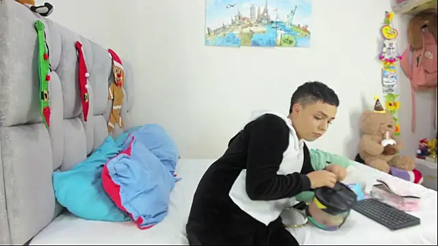 christopher Hot online show from 7, 1, 2026