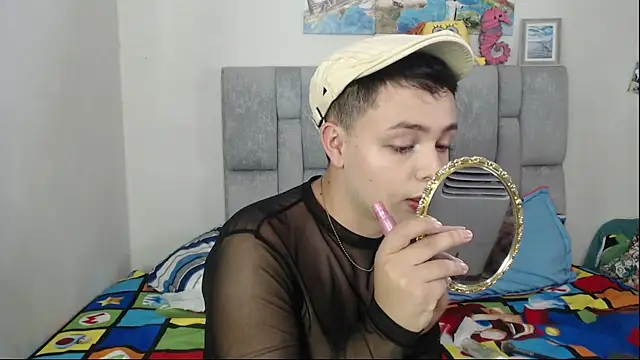 Snapshot of christopher_Hot chatting on 7, 11, 2025 christopher Hot online show from 7, 11, 2025