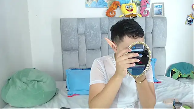 Snapshot of christopher_Hot chatting on 7, 11, 2025 christopher Hot online show from 7, 11, 2025