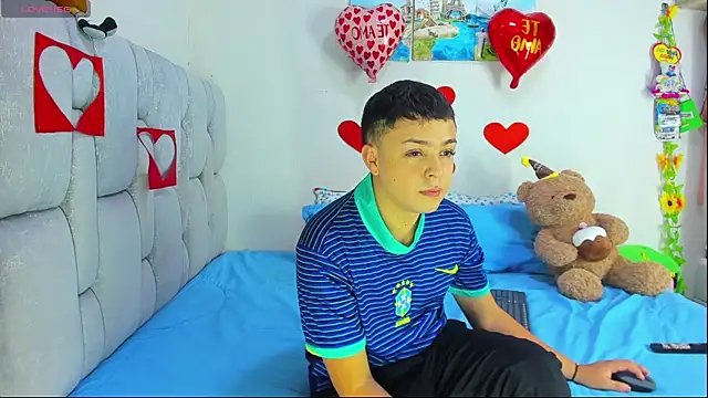 christopher Hot online show from 9, 2, 2026