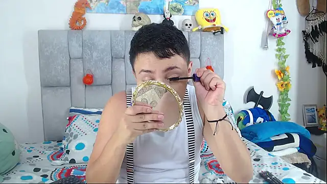 Snapshot of christopher_Hot chatting on 18, 10, 2025 christopher Hot online show from 18, 10, 2025