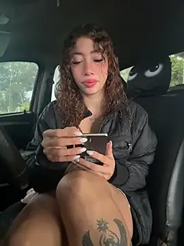 roxyrougee online show from 28, 4, 2026