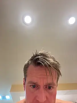 DILFiGuess11 online show from 15, 2, 2026