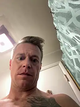 DILFiGuess11 online show from 16, 11, 2025