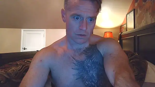 Snapshot of DILFiGuess11 chatting on 4, 6, 2026 DILFiGuess11 online show from 4, 6, 2026