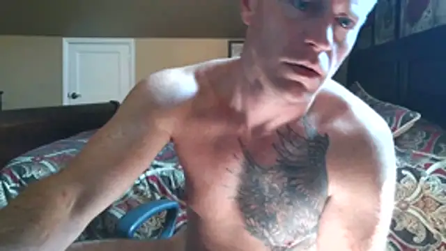 Snapshot of DILFiGuess11 chatting on 12, 7, 2026 DILFiGuess11 online show from 12, 7, 2026