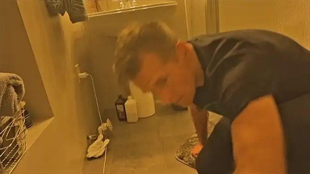 DILFiGuess11 online show from 23, 10, 2025