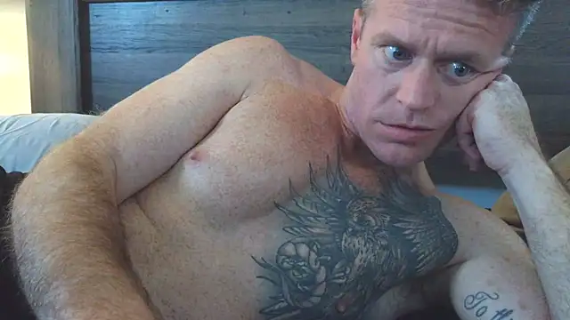 Snapshot of DILFiGuess11 chatting on 1, 7, 2026 DILFiGuess11 online show from 1, 7, 2026