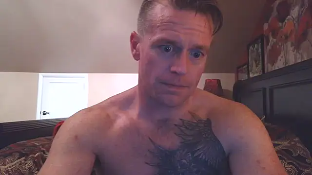 Snapshot of DILFiGuess11 chatting on 5, 6, 2026 DILFiGuess11 online show from 5, 6, 2026
