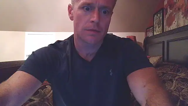 Snapshot of DILFiGuess11 chatting on 25, 6, 2026 DILFiGuess11 online show from 25, 6, 2026