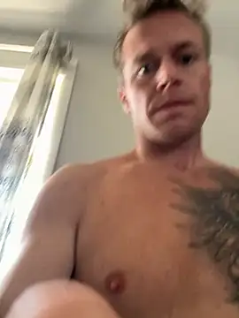 DILFiGuess11 online show from 1, 10, 2025