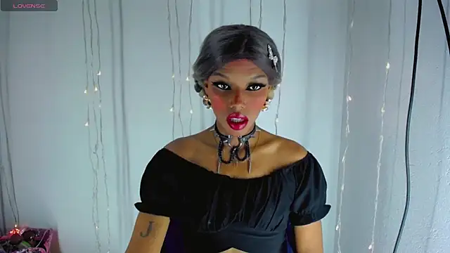 Snapshot of TheBlackwidows chatting on 10, 9, 2025 TheBlackwidows online show from 10, 9, 2025