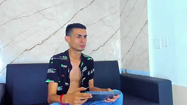 Golldens Dreamss online show from 17, 10, 2025