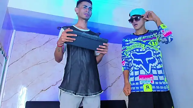 Golldens Dreamss online show from 10, 11, 2025