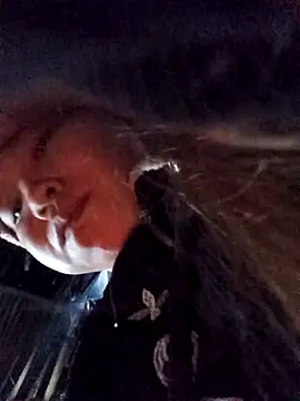 may-squirl online show from 25, 10, 2025