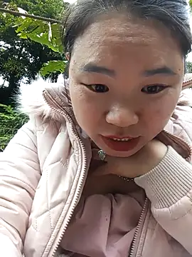 may-squirl online show from 20, 11, 2025