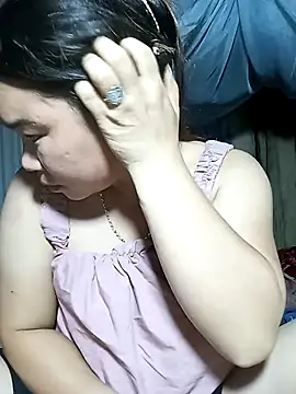 may-squirl online show from 6, 11, 2025