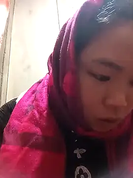 may-squirl online show from 22, 11, 2025