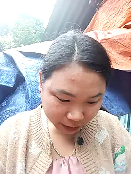 may-squirl online show from 29, 10, 2025